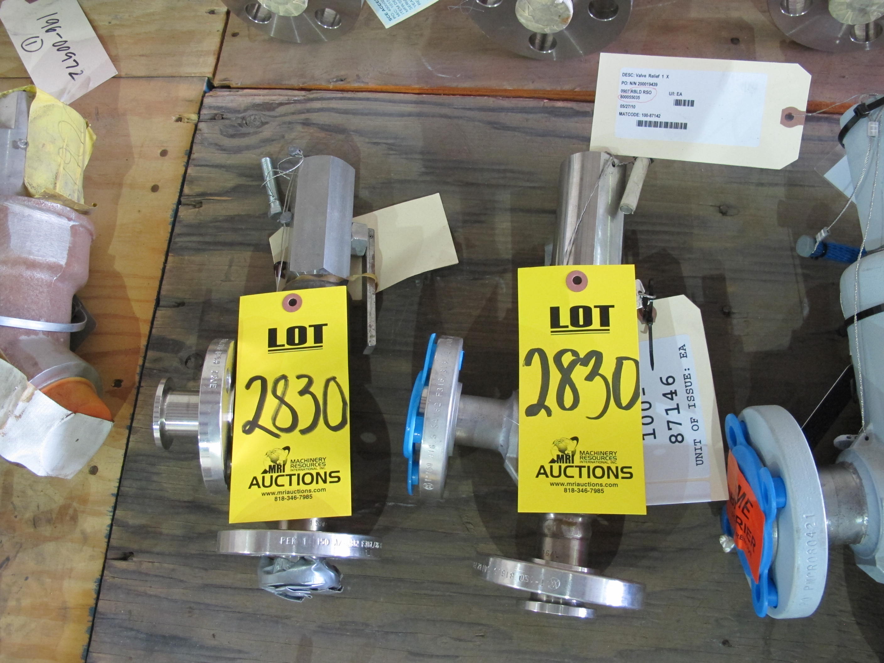 LOT (2) TO INCLUDE: (1) VALVE, RELIEF TYPE, 1" X 1" SIZE, 70 PSIG SET PRESSURE RATING, SA-351 MATERIAL, FLANGED, 150 LB, SA182 SST CONNECTIONS, 9511121E STYLE, PACKED LIFTING LEVER WITH TEST ROD, TYPE E OPERATOR. , NO BACKPRESSURE, 250 F MAX TEMPERATURE, PART # 9511121E, (1) VALVE, RELIEF TYPE, FLANGED, 150 LB, CONNECTIONS, SS MATERIAL, PACKED LIFTING LEVER OPERATOR, 150 PSIG SET PRESSURE RATING, 1"X 1" SIZE, SERIES 900 OMNI-TRIM STYLE. LIQUID SERVICE 15 PSIG VARIABLE BACKPRESSURE 150¡F MAX OPERATING TEMPERATURE, PART # 9511121E (1) (W-51) LOADING & HANDLING FEE $15-